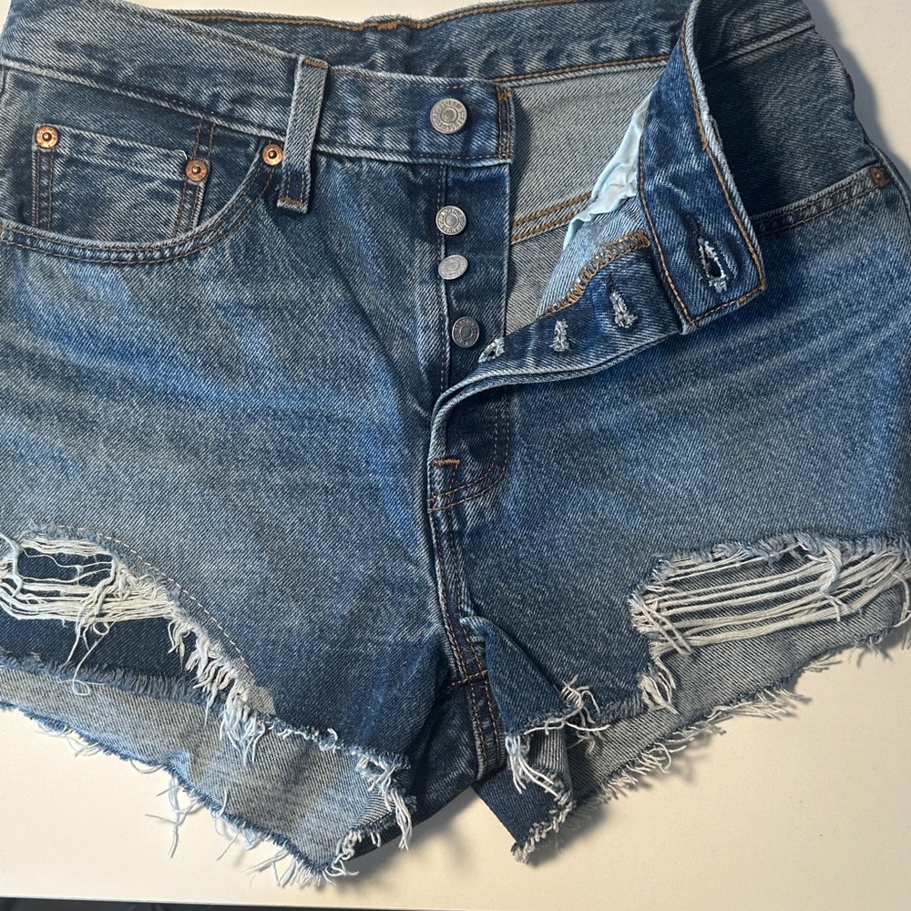 Levi's 501s Blue Distressed Jean Shorts 28 - Picture 2 of 9